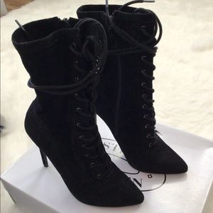 Steve Madden Satisfied Black Suede Laced Boot